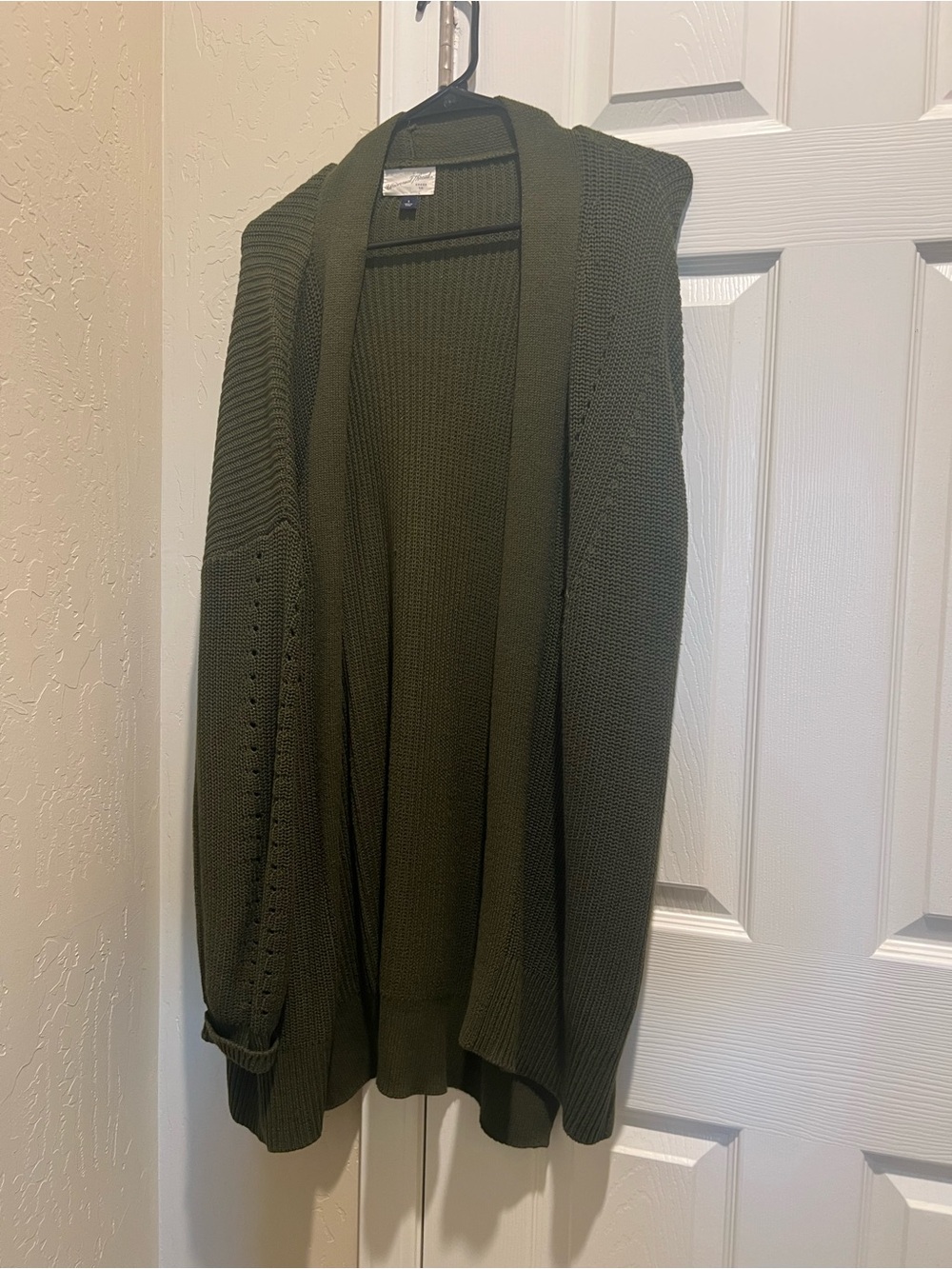 Universal Threads Cardigan with pockets